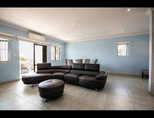 3 BEDROOM TOWNHOUSE FOR SALE IN MORNINGSIDE